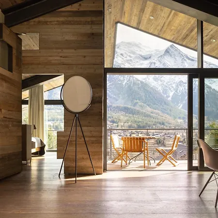 Onthe Rocks Chamonix