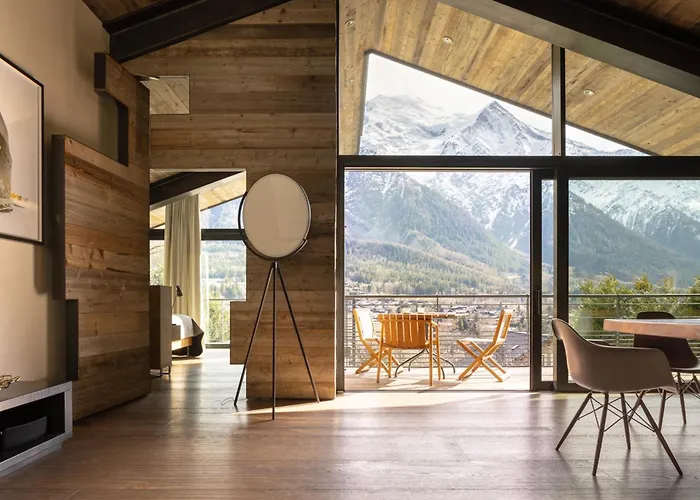 Onthe Rocks Chamonix